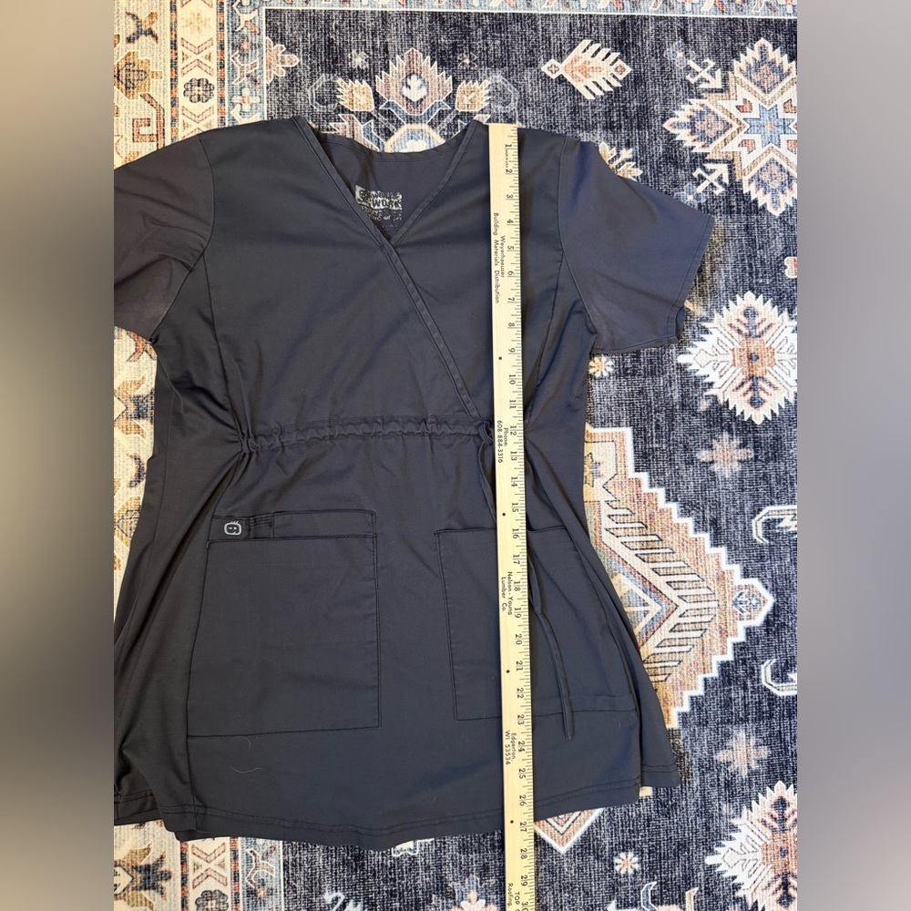 Wink Wonder Work Women’s Maternity Scrub Set in Pewter Size Small - Picture 16 of 16